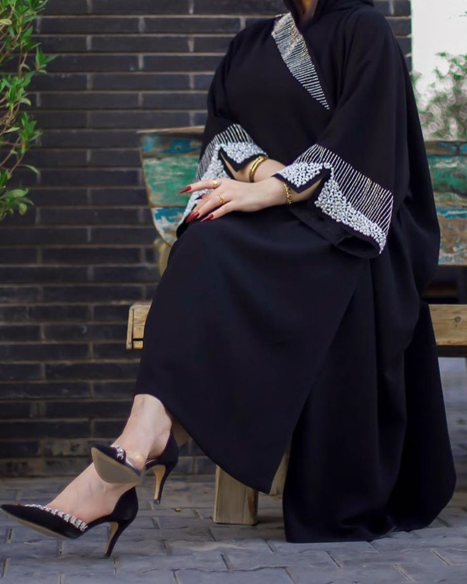 Butterfly-beaded-whitework-blackabaya-2