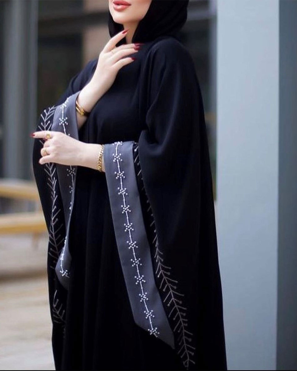 Butterfly-grey-contrast-beadwork-1